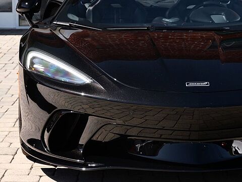 mclaren-vehicle-image