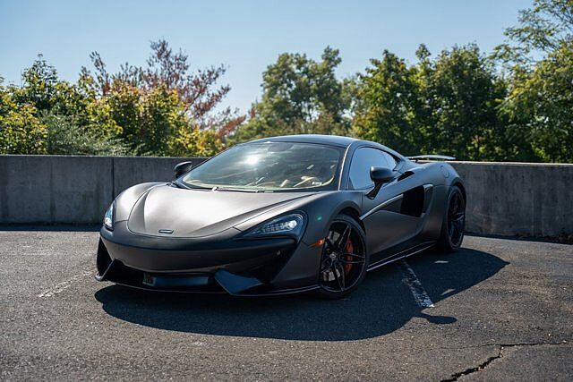 570GT - 570GT -