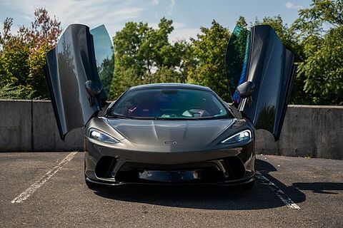mclaren-vehicle-image