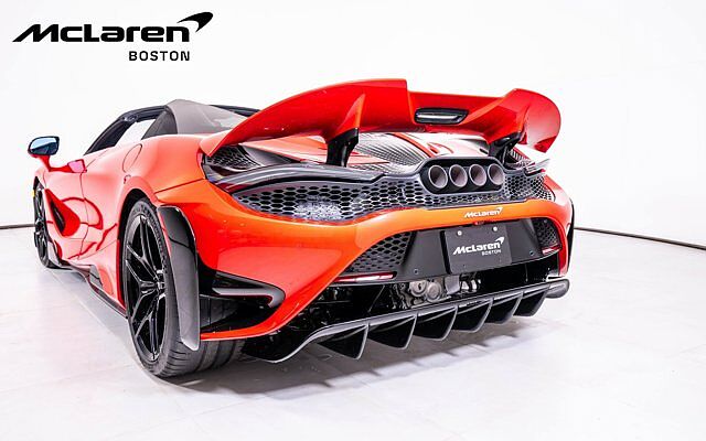 765LT