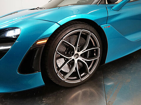 mclaren-vehicle-image