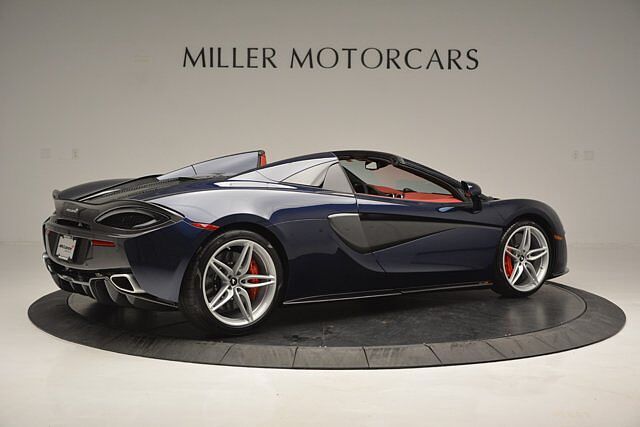 570S Spider