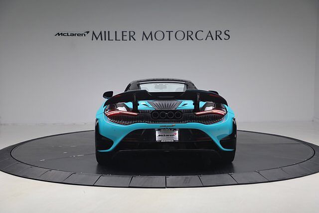 765LT Spider