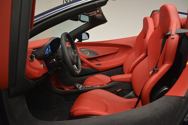 570S Spider