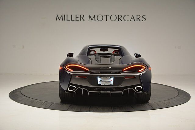570S Spider