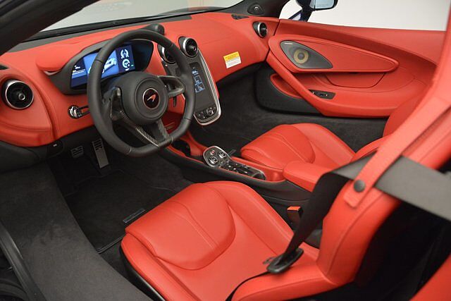 570S Spider