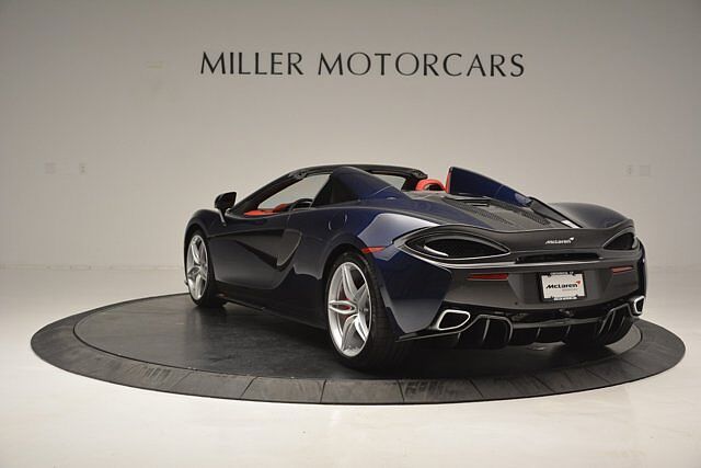 570S Spider