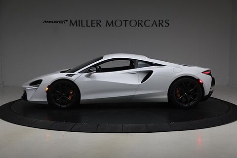mclaren-vehicle-image
