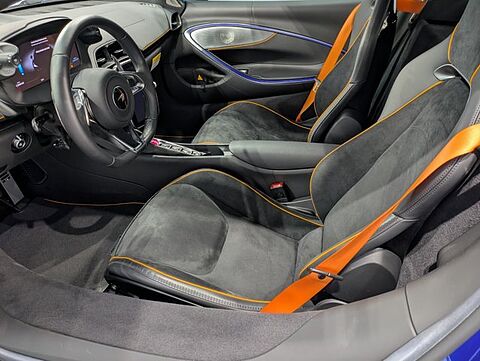 mclaren-vehicle-image