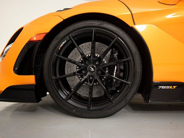 765LT