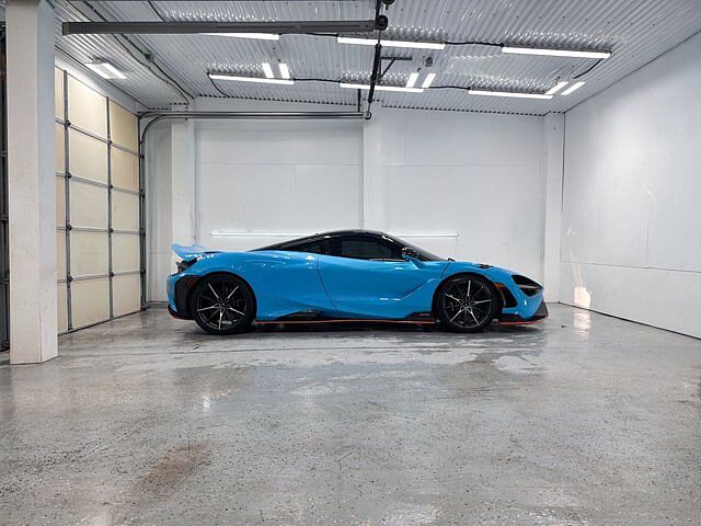 765LT