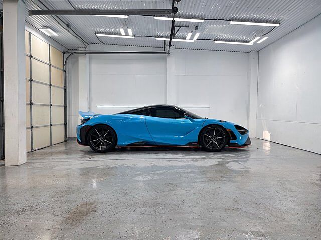 765LT