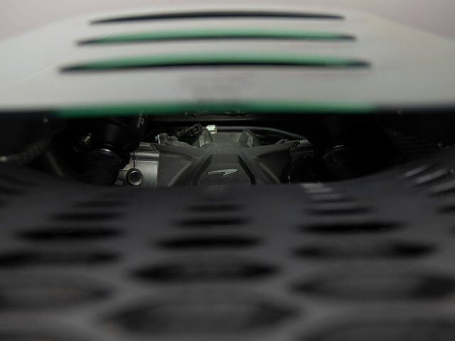 765LT