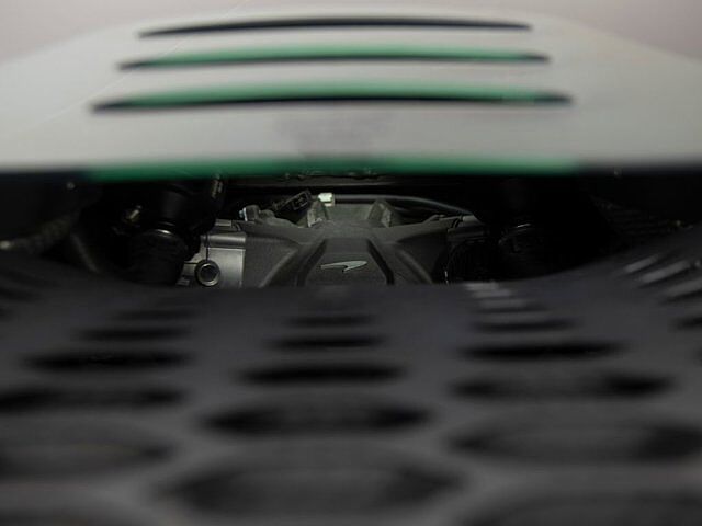 765LT