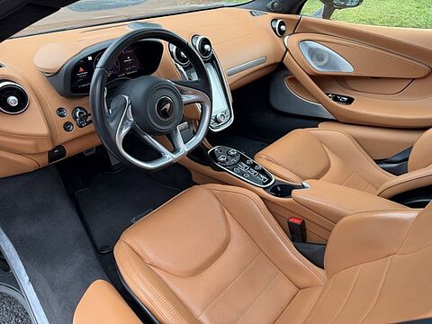 mclaren-vehicle-image