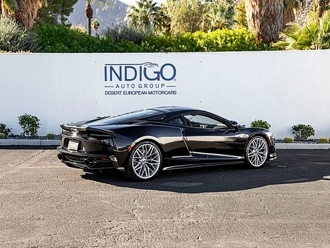 mclaren-vehicle-image