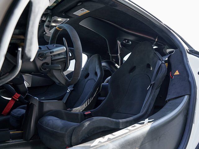 570S - 570S -