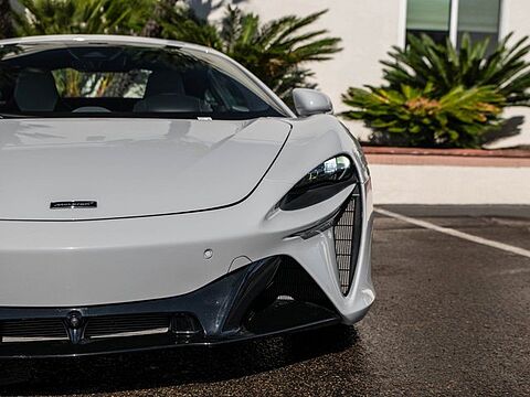mclaren-vehicle-image
