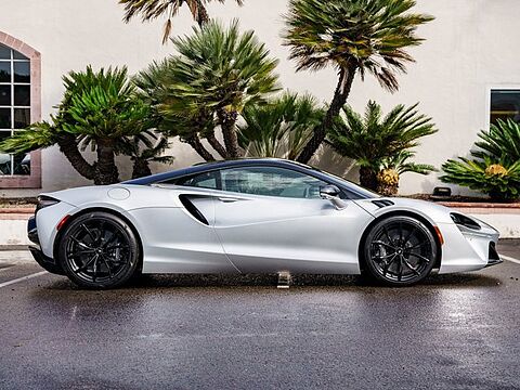 mclaren-vehicle-image