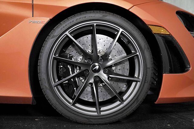 720S