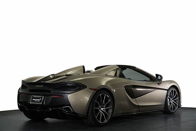 570S