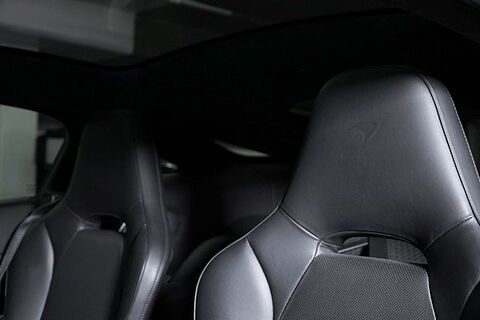 mclaren-vehicle-image