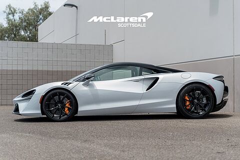 mclaren-vehicle-image