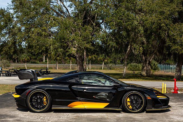McLaren Senna