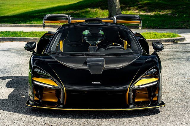 McLaren Senna