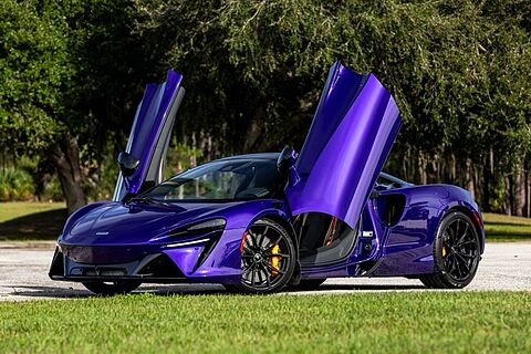 mclaren-vehicle-image