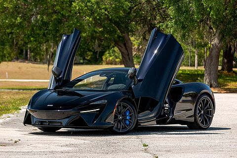 mclaren-vehicle-image