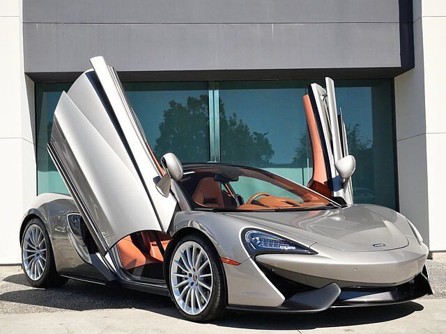 570GT