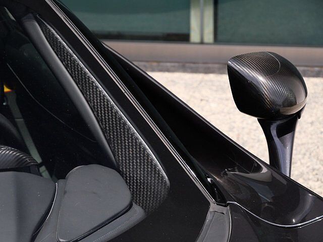 765LT