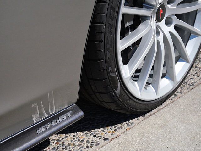 570GT