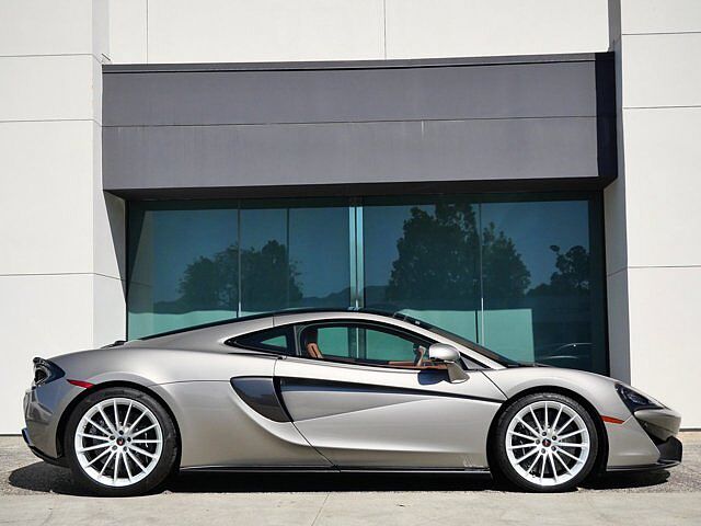 570GT