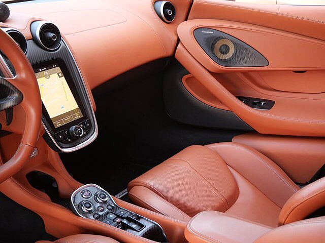 570GT