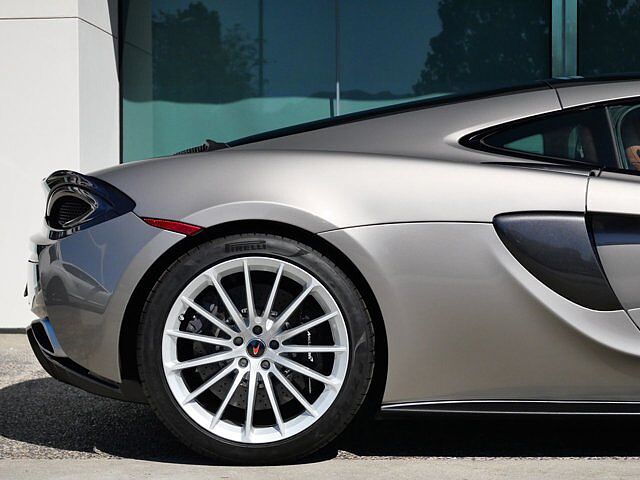 570GT